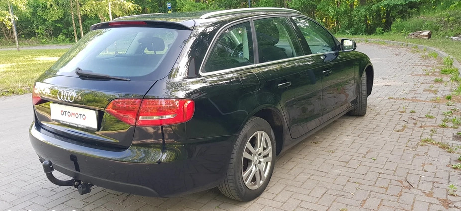 Audi A4 cena 29900 przebieg: 259000, rok produkcji 2009 z Przeworsk małe 562